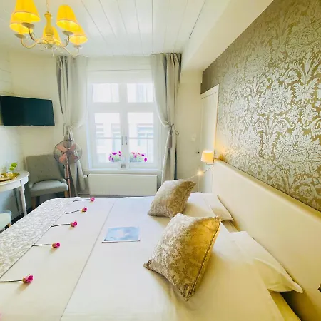 The White Queen Bed and Breakfast 3*