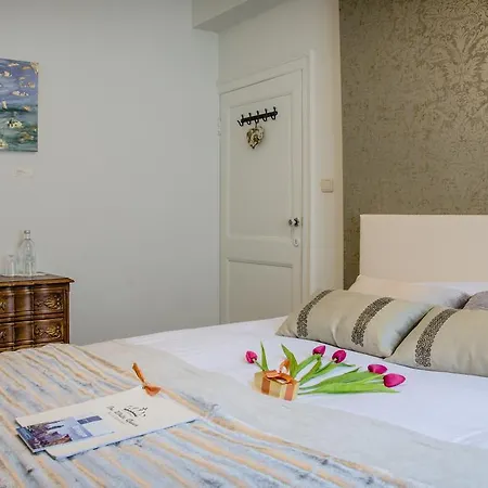 The White Queen Bed and Breakfast 3*