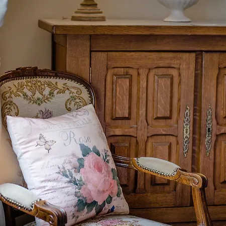 ベッド・アンド・ブレックファスト ザ ホワイト クイーン B＆b